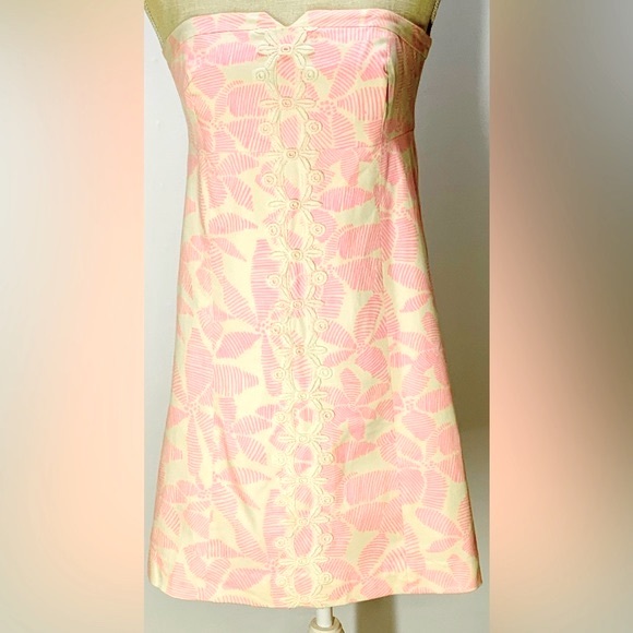 Lilly Pulitzer Dresses & Skirts - Lilly Pulitzer Bowen Dress Lace ‘White Trippin” Strapless Mini Dress-Size 4
